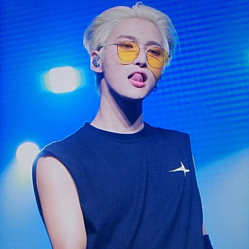 ATEEZ MERCH BREAK THE WALL 100% COTTON SHIRTS (black and white)