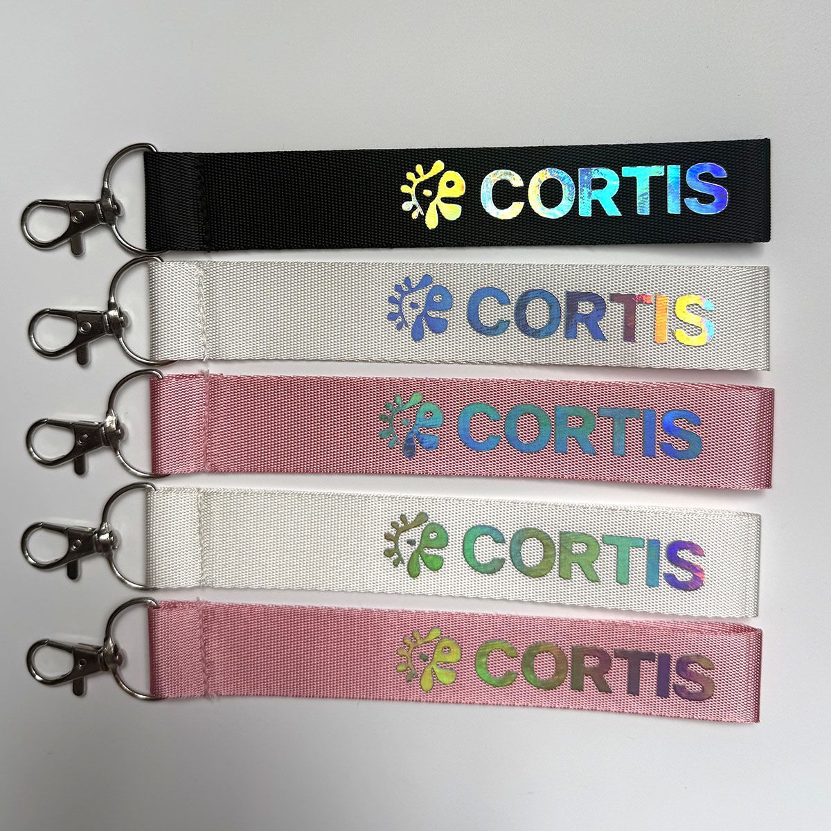 CORTIS CARABINER