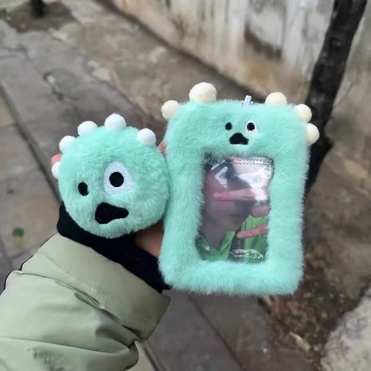 CORTIS BALL + HOLDER