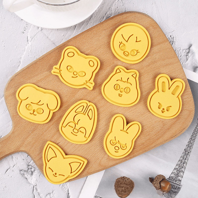 STRAY KIDS SKZOO 8 BISCUITS MOLDS